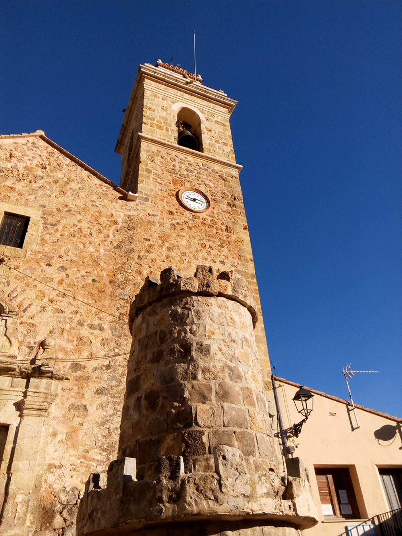 Iglesia y Castillo